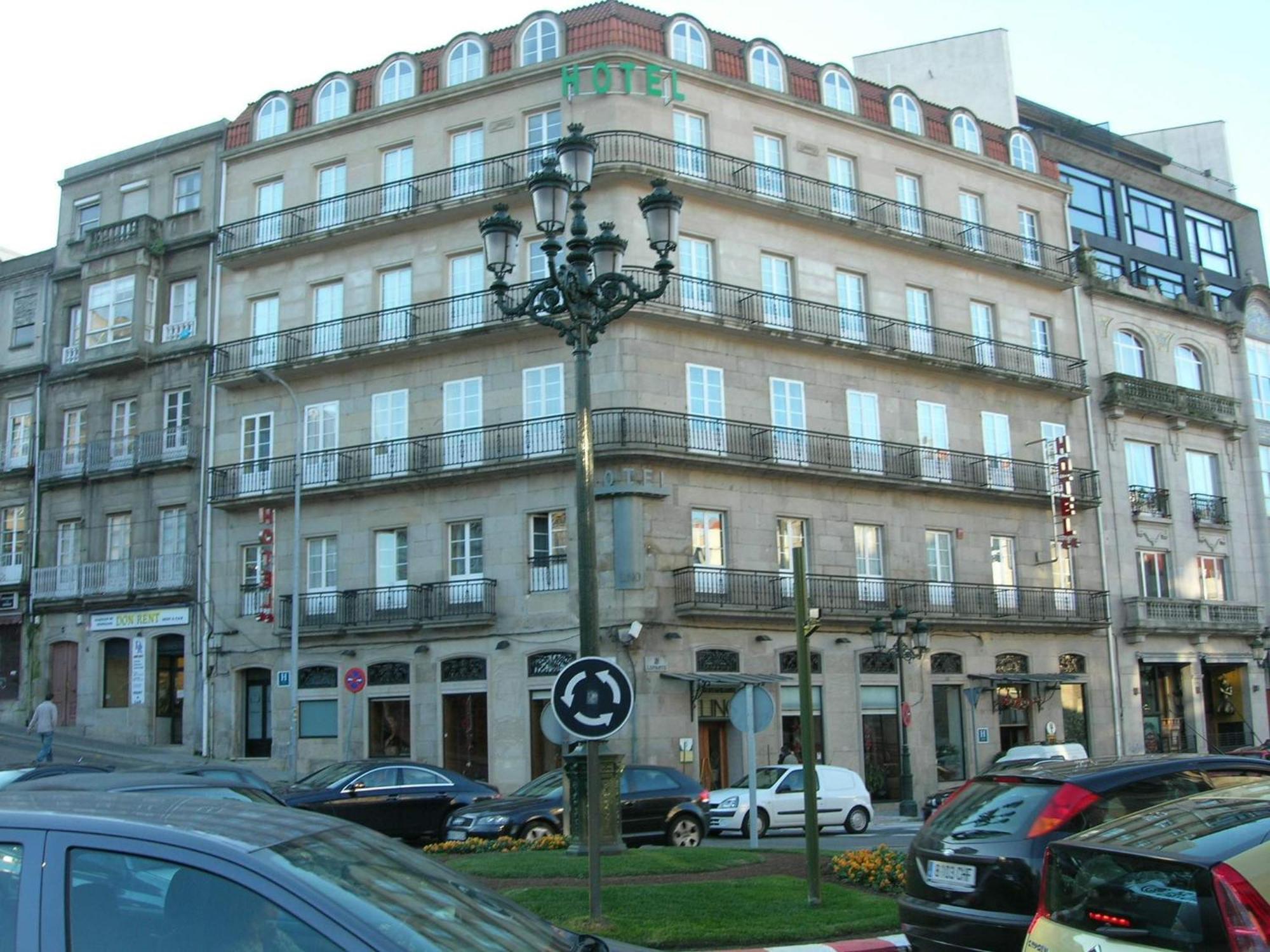 Hotel Lino Виго Екстериор снимка