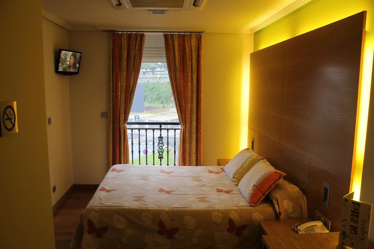 Hotel Lino Виго Екстериор снимка