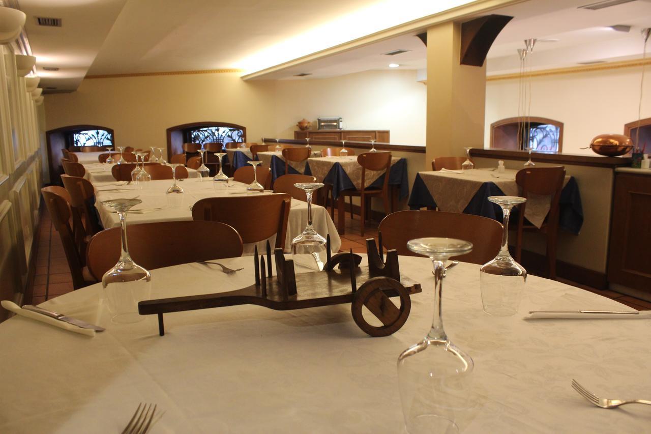 Hotel Lino Виго Екстериор снимка