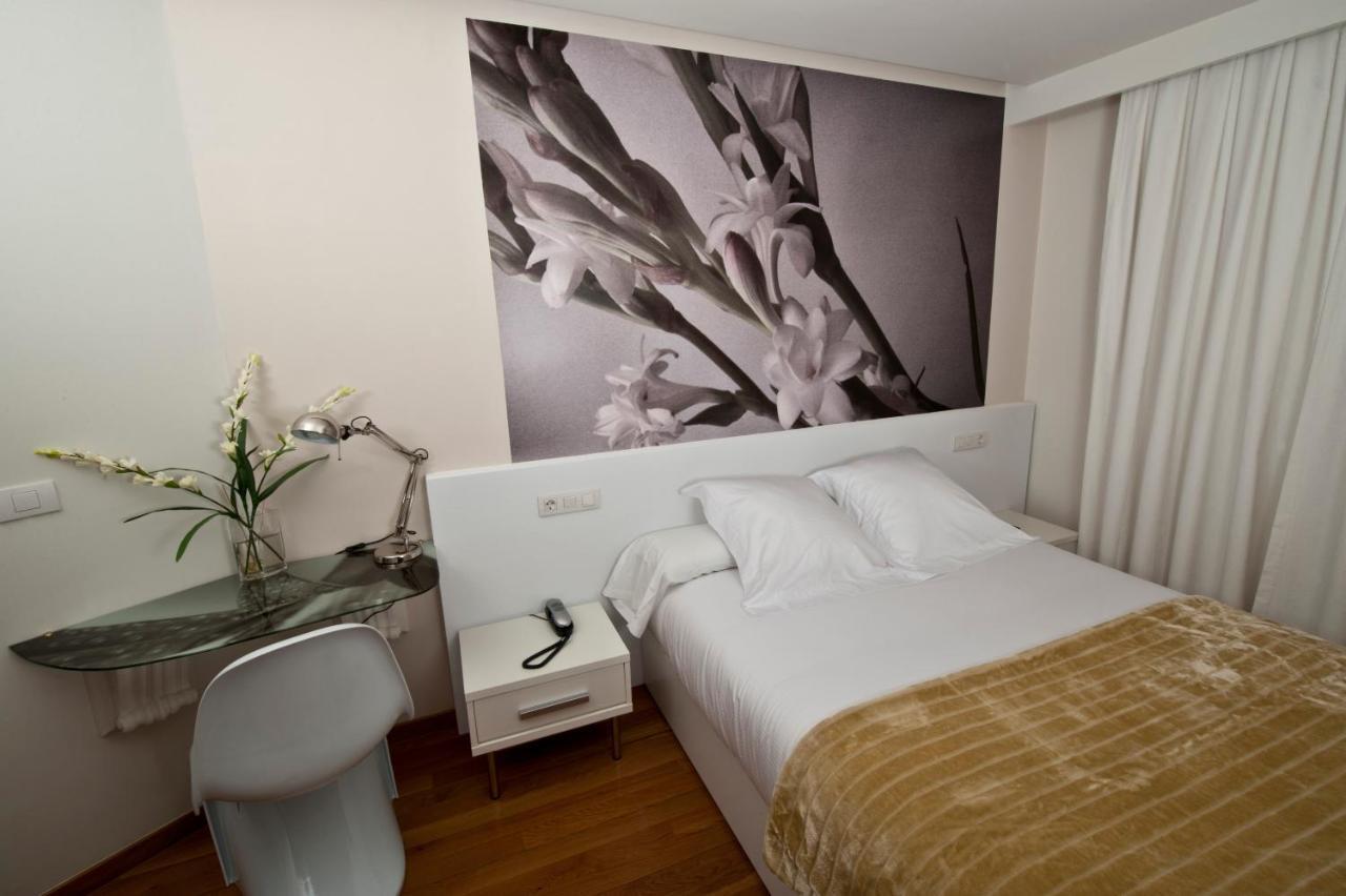 Hotel Lino Виго Екстериор снимка